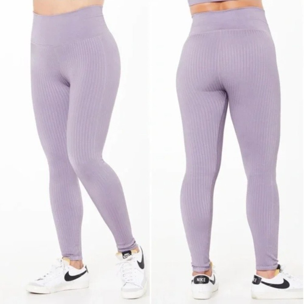 Good American Ribbed  Legging Dusty Violet Sz L/XL  3/4 Quick Dry Compression